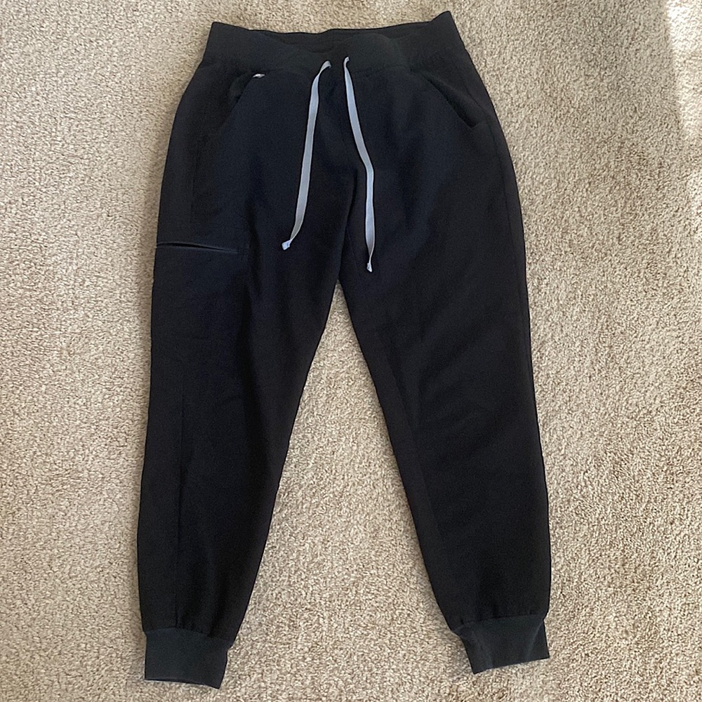 Black Figs Scrub Pants